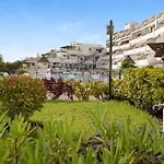 Apartment Geranios 404